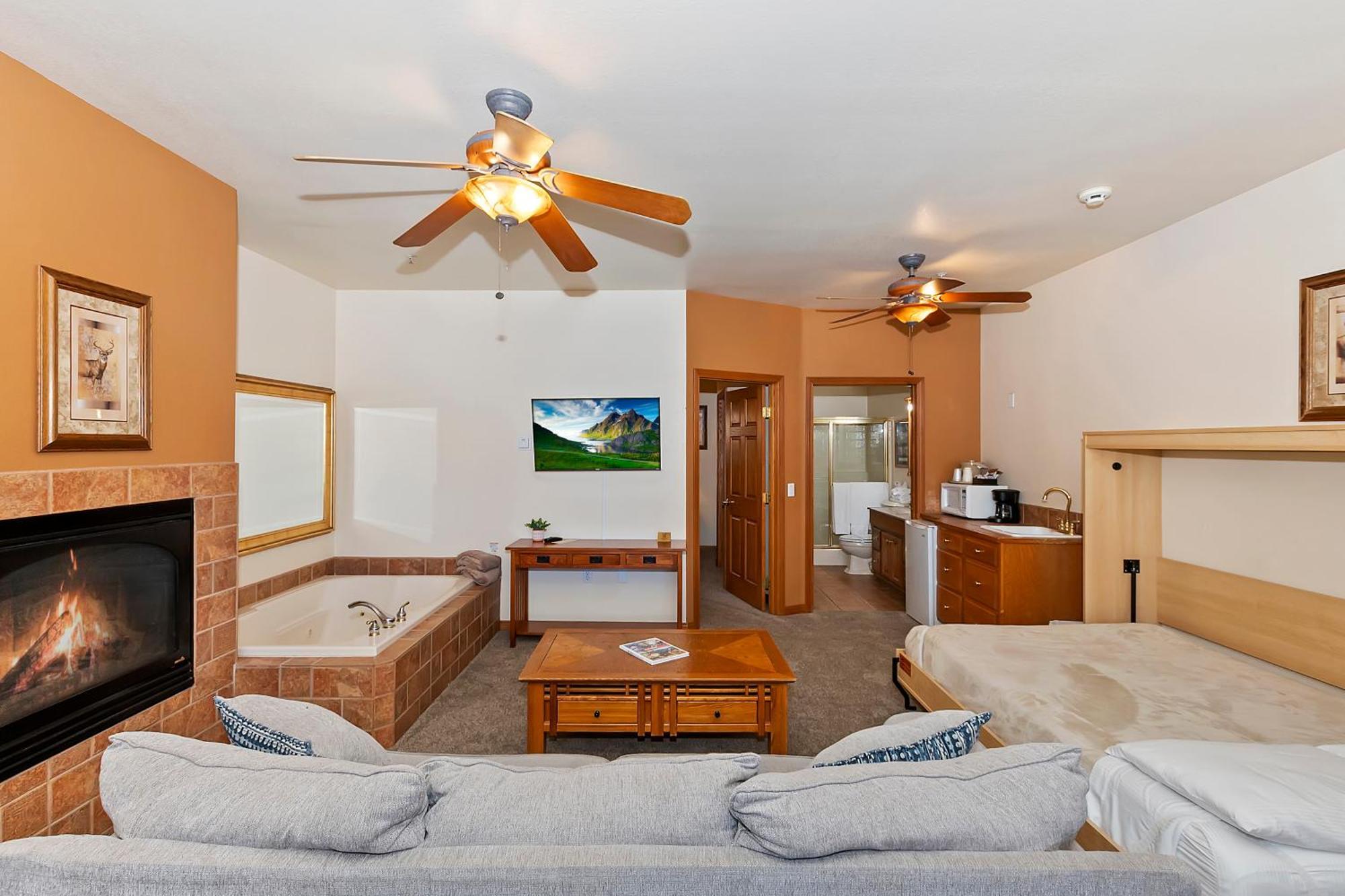 Robinhood Resort Velké Medvědí jezero Exteriér fotografie